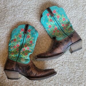 Ariat leather cowboy boots
